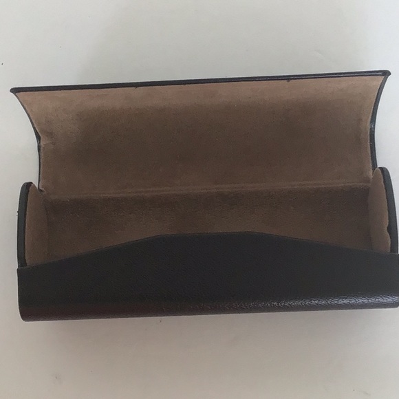 BURBERRY LEATHER GLASSES CASE - Picture 7 of 7